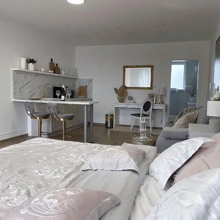 U Zlateho Krizku Loukov (Mlada Boleslav)