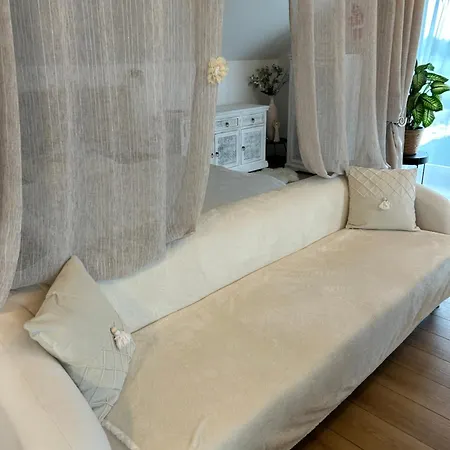 Apartment U Zlateho Krizku Loukov (Mlada Boleslav)